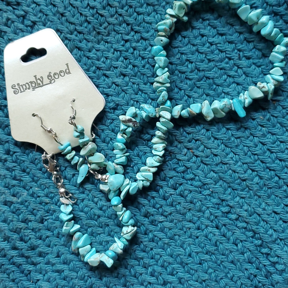 Neckace